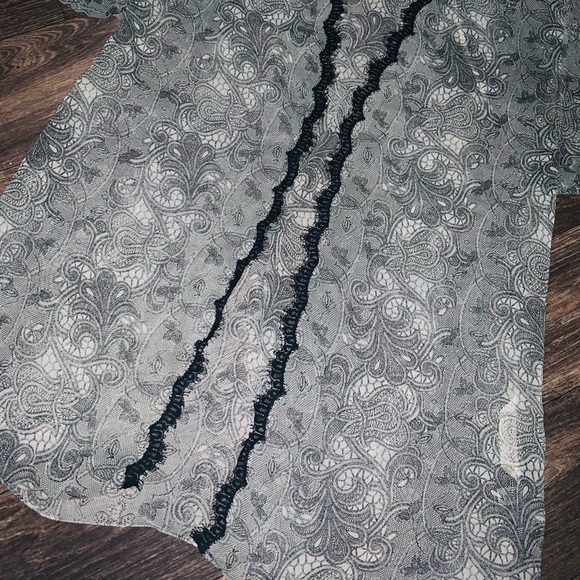 Victoria Secret Collection Open Kimono - Picture 5 of 9